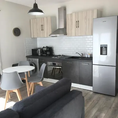 Tres Jolie Mini Douillette Avec Vue Sur Montagne *