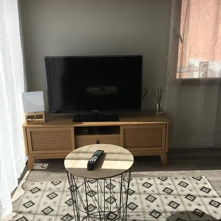 Tres Jolie Mini Douillette Avec Vue Sur Montagne *